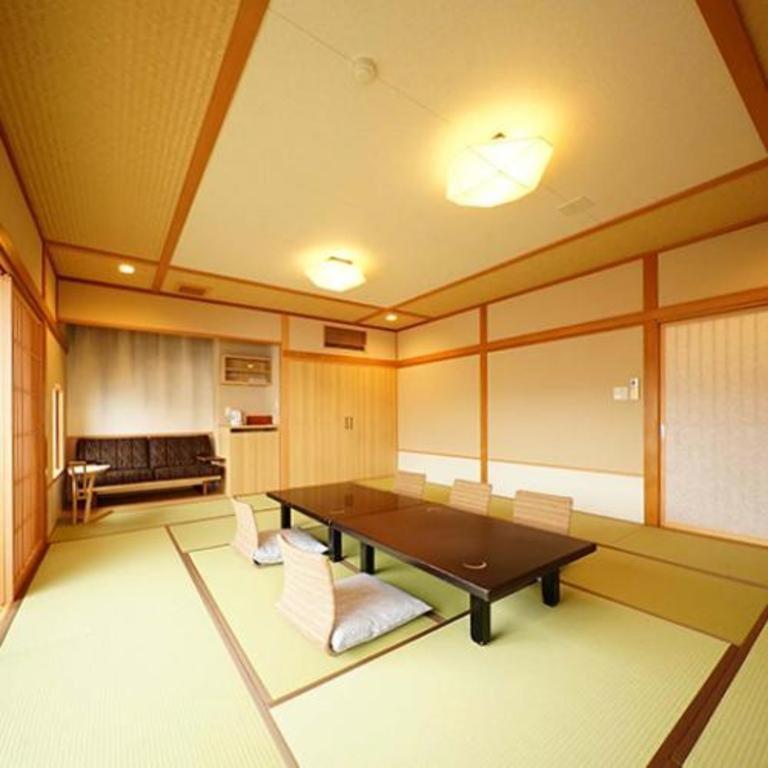 Tsukino Sumika Atami Juraku Hotel Exterior foto