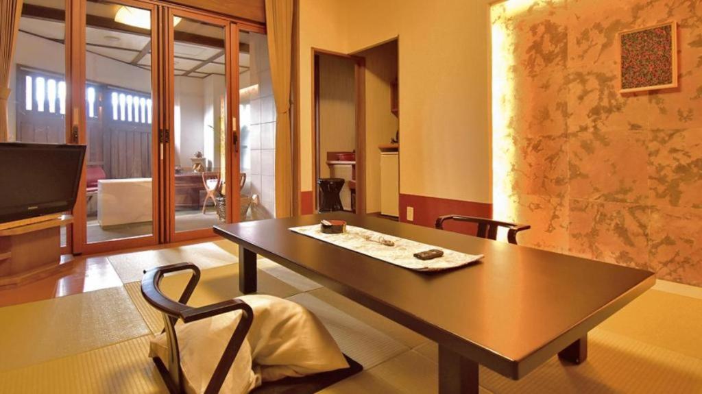 Tsukino Sumika Atami Juraku Hotel Exterior foto